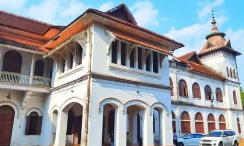 കവടിയാർ കൊട്ടാര​ത്തിലെ കോടികളുടെ കവർച്ച: കാണാതായത് 2025 നവംബറിൽ, കൊട്ടാരത്തിലുള്ളവർ എടുത്തതെന്ന് കരുതി; ഒടുവിൽ നിയമസഹായം തേടി