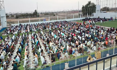 ന​വോ​ദ​യ യാം​ബു ഏ​രി​യ ക​മ്മി​റ്റി ഇ​ഫ്താ​ർ സം​ഗ​മം