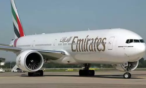 കൊച്ചി- ദുബൈ വിമാനം ദുബൈയിൽ ഇറങ്ങാതെ തിരിച്ചുവന്നു; യാത്രക്കാരെ വീടുകളിലേക്ക് തിരിച്ചയക്കും കൊച്ചി- ദുബൈ വിമാനം ദുബൈയിൽ ഇറങ്ങാതെ തിരിച്ചുവന്നു; യാത്രക്കാരെ വീടുകളിലേക്ക് തിരിച്ചയക്കും