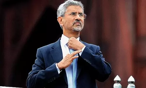 ഇന്ത്യൻ കപ്പലുകളെ കടത്തിവിടുന്നതിന് പകരമായി ഇറാന് ഒന്നും ലഭിച്ചിട്ടില്ല, ഇന്ത്യയും ഇറാനും തമ്മിലുള്ളത് ദീർഘകാല നയതന്ത്ര ബന്ധം- എസ്. ജയശങ്കർ ഇന്ത്യൻ കപ്പലുകളെ കടത്തിവിടുന്നതിന് പകരമായി ഇറാന് ഒന്നും ലഭിച്ചിട്ടില്ല, ഇന്ത്യയും ഇറാനും തമ്മിലുള്ളത് ദീർഘകാല നയതന്ത്ര ബന്ധം- എസ്. ജയശങ്കർ