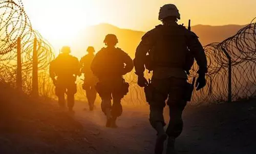 എംബസിയുടെ അനുമതിയില്ലാതെ അതിർത്തി കടക്കരുത്; ഇറാനിലെ ഇന്ത്യൻ പൗരന്മാർക്ക് കർശന ജാഗ്രത നിർദേശം എംബസിയുടെ അനുമതിയില്ലാതെ അതിർത്തി കടക്കരുത്; ഇറാനിലെ ഇന്ത്യൻ പൗരന്മാർക്ക് കർശന ജാഗ്രത നിർദേശം