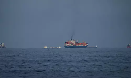 ഹുർമുസ് കടലിടുക്കിൽ യുദ്ധക്കപ്പലുകൾ വിന്യസിക്കൽ; യു.എസുമായി ചർച്ച നടന്നിട്ടില്ലെന്ന് വിദേശകാര്യ മന്ത്രാലയം ഹുർമുസ് കടലിടുക്കിൽ യുദ്ധക്കപ്പലുകൾ വിന്യസിക്കൽ; യു.എസുമായി ചർച്ച നടന്നിട്ടില്ലെന്ന് വിദേശകാര്യ മന്ത്രാലയം