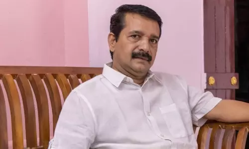 പടിയടച്ച് പിണ്ഡം വെച്ച പാര്‍ട്ടിയിലേക്ക് ഇനിയില്ല; എ. സുരേഷ് ഇനി കോൺഗ്രസിൽ, മലമ്പുഴയിലെ സ്ഥാനാര്‍ഥിയാകും