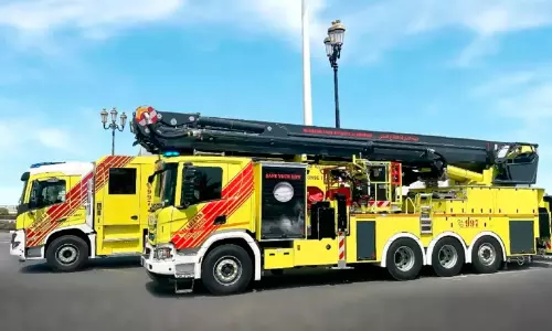 ഷാർജയിൽ വെയർഹൗസിൽ തീപിടിത്തം; അതിവേഗം അണച്ച്​ സിവിൽ ഡിഫൻസ്