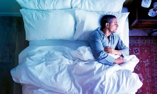 ഉറങ്ങാനെന്താ ഒരു വഴി?