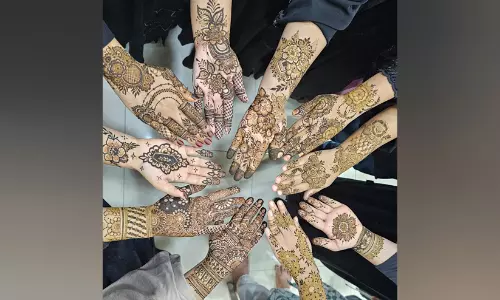 ഈദിനോടനുബന്ധിച്ച് മെഹന്തി മത്സരം ഒരുക്കി ഐ.എം.ഐ സലാല വനിത വിഭാഗം ഈദിനോടനുബന്ധിച്ച് മെഹന്തി മത്സരം ഒരുക്കി ഐ.എം.ഐ സലാല വനിത വിഭാഗം