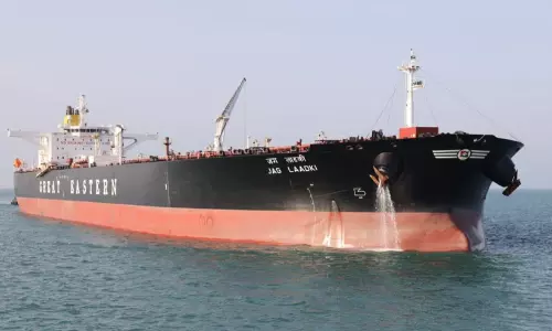 യു.എ.ഇയിൽ നിന്ന് ക്രൂഡ് ഓയിലുമായി ഇന്ത്യയുടെ ‘ജഗ് ലാഡ്കി’ മുന്ദ്ര തീരത്തെത്തി