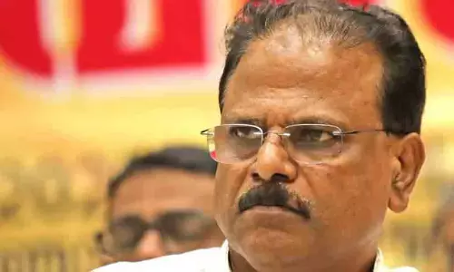 എൽ.ഡി.എഫിലേക്കില്ല, അബ്ദുറഹ്മാൻ രണ്ടത്താണി ലീഗിൽ തുടരും; പാണക്കാട്ടെത്തി അബ്ബാസലി തങ്ങളെ കണ്ടു