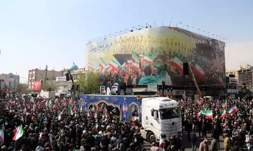 ഹുർമുസിൽ പുതിയ യുദ്ധമുഖം: ‘നാറ്റോ’ കൈയൊഴിഞ്ഞപ്പോൾ ബങ്കർ ബസ്റ്റർ പ്രയോഗിച്ച് ട്രംപ് ഹുർമുസിൽ പുതിയ യുദ്ധമുഖം: ‘നാറ്റോ’ കൈയൊഴിഞ്ഞപ്പോൾ ബങ്കർ ബസ്റ്റർ പ്രയോഗിച്ച് ട്രംപ്