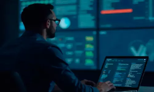 സൈബർ സുരക്ഷയിൽ ജാഗ്രത മുന്നറിയിപ്പ് സൈബർ സുരക്ഷയിൽ ജാഗ്രത മുന്നറിയിപ്പ്