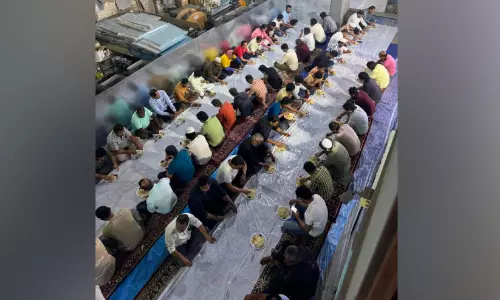 ന​വ​യു​ഗം ദ​ല്ല മേ​ഖ​ല ഇ​ഫ്താ​ർ സം​ഗ​മം സം​ഘ​ടി​പ്പി​ച്ചു