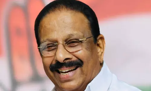 കണ്ണൂരിൽ വൻ ട്വിസ്റ്റ്! ഹൈകമാൻഡ് കീഴടങ്ങി, കെ. സുധാകരൻ മത്സരിക്കും കണ്ണൂരിൽ വൻ ട്വിസ്റ്റ്! ഹൈകമാൻഡ് കീഴടങ്ങി, കെ. സുധാകരൻ മത്സരിക്കും