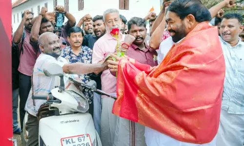 നിയമസഭ തെരഞ്ഞെടുപ്പ്; പ്രചാരണച്ചൂടിലേക്കിറങ്ങി സ്ഥാനാർഥികൾ നിയമസഭ തെരഞ്ഞെടുപ്പ്; പ്രചാരണച്ചൂടിലേക്കിറങ്ങി സ്ഥാനാർഥികൾ