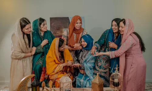 ക​രു​ത​ലി​ന്റെ പെ​രു​ന്നാ​ൾ; വ്ര​ത​ശു​ദ്ധി​യു​ടെ നാ​ളു​ക​ൾ​ക്കൊ​ടു​വി​ൽ ഇ​ന്ന് ചെ​റി​യ പെ​രു​ന്നാ​ൾ