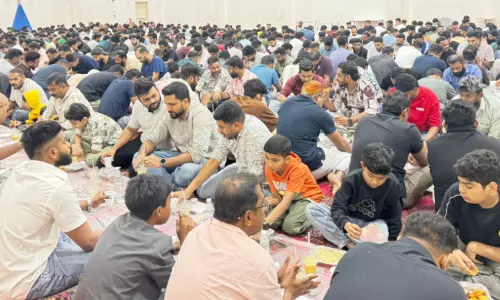 ഡി​ഫ മെ​ഗാ ഇ​ഫ്താ​ർ സം​ഗ​മം