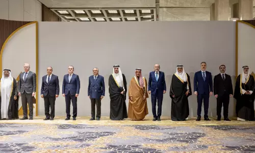 ഐ​ക്യ​ദാ​ർ​ഢ്യം പ്ര​ഖ്യാ​പി​ച്ച് വി​ദേ​ശ​കാ​ര്യ മ​ന്ത്രി​മാ​ർ