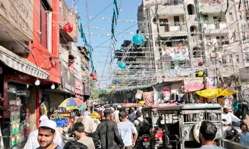 മേരീ ബേട്ടീ കി തരഹ് മേരീ ബേട്ടീ കി തരഹ്