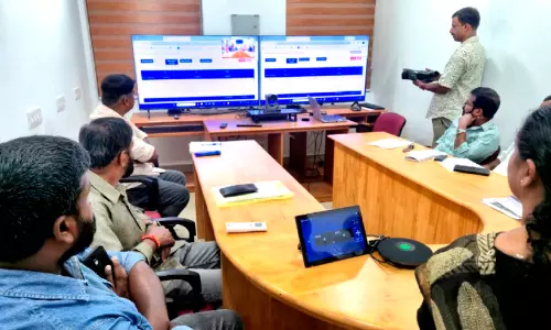 നിയമസഭ തെരഞ്ഞെടുപ്പ്; യന്ത്രങ്ങളുടെ ഒന്നാംഘട്ട ക്രമീകരണം പൂർണം നിയമസഭ തെരഞ്ഞെടുപ്പ്; യന്ത്രങ്ങളുടെ ഒന്നാംഘട്ട ക്രമീകരണം പൂർണം