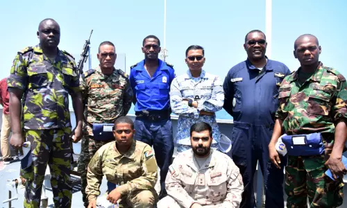 ‘ഒരു സമുദ്രം ഒരു ദൗത്യം’: സംയുക്ത നാവിക പരിശീലനത്തിന് കൊച്ചിയിൽ തുടക്കം ‘ഒരു സമുദ്രം ഒരു ദൗത്യം’: സംയുക്ത നാവിക പരിശീലനത്തിന് കൊച്ചിയിൽ തുടക്കം