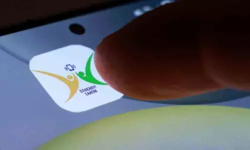 സ്മാർട്ട്‌ഫോണുകളിൽ സർക്കാർ ആപ്പുകൾ നിർബന്ധമാക്കാനുള്ള നീക്കത്തിനെതിരെ ആപ്പിളും സാംസങ്ങും