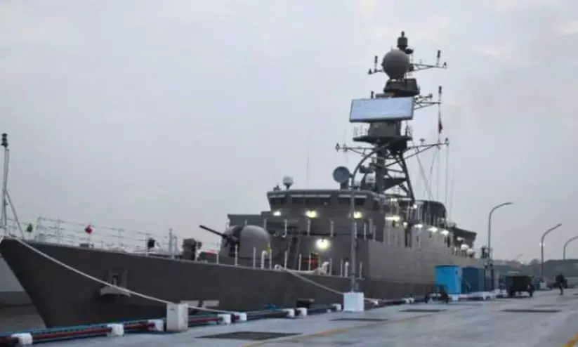 യുദ്ധം പശ്ചിമേഷ്യയും കടക്കുമോ?; ഇന്ത്യന് മഹാസമുദ്രത്തിലെ യു.എസ്-യു.കെ സൈനികതാവളത്തിലേക്ക് മിസൈൽ തൊടുത്ത് ഇറാൻ യുദ്ധം പശ്ചിമേഷ്യയും കടക്കുമോ?; ഇന്ത്യന് മഹാസമുദ്രത്തിലെ യു.എസ്-യു.കെ സൈനികതാവളത്തിലേക്ക് മിസൈൽ തൊടുത്ത് ഇറാൻ