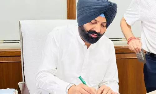 ഉദ്യോഗസ്ഥന്റെ ആത്മഹത്യ: പഞ്ചാബിൽ ഗതാഗതമന്ത്രി രാജിവെച്ചു ഉദ്യോഗസ്ഥന്റെ ആത്മഹത്യ: പഞ്ചാബിൽ ഗതാഗതമന്ത്രി രാജിവെച്ചു