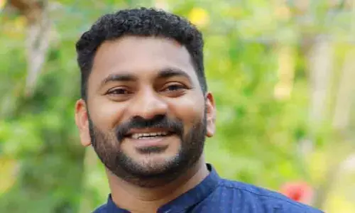 ഞാൻ അടിയുറച്ച കോൺഗ്രസുകാരൻ; എൽ.ഡി.എഫിലേക്കില്ല: അഭ്യൂഹങ്ങൾ തള്ളി റിയാസ് മുക്കോളി ഞാൻ അടിയുറച്ച കോൺഗ്രസുകാരൻ; എൽ.ഡി.എഫിലേക്കില്ല: അഭ്യൂഹങ്ങൾ തള്ളി റിയാസ് മുക്കോളി