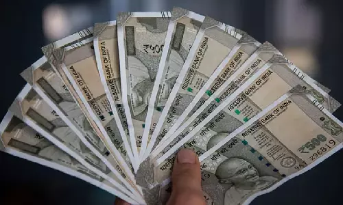 ഇന്ത്യൻ രൂപ റെക്കോർഡ് താഴ്ചയിൽ; ഒരു ഒമാനി റിയാലിന്റെ മൂല്യം 241 ഇന്ത്യൻ രൂപ കടന്നു