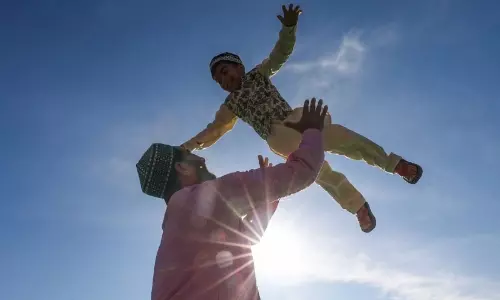 ഈദ് ദിനത്തിൽ കശ്മീരിൽ യു.എസ്, ഇസ്രായേൽ വിരുദ്ധ റാലികൾ