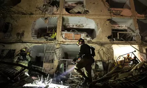 തിരിച്ചടിച്ച് ഇറാൻ: ഇസ്രായേൽ ആണവ കേന്ദ്രങ്ങൾ ലക്ഷ്യമാക്കി ആക്രമണം;  നൂറിലേറെ പേർക്ക് പരിക്ക്