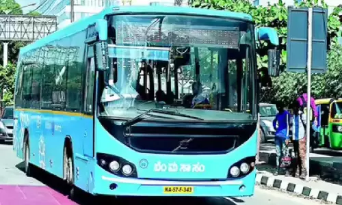 ബി.എം.ടി.സി ബസുകളിൽ ക്യു.ആർ അധിഷ്ഠിത യു.പി.ഐ ടിക്കറ്റിങ് സംവിധാനം