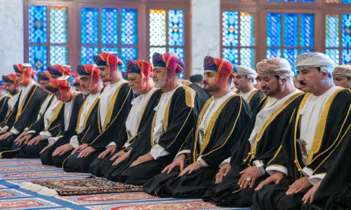 വിശ​ുദ്ധിയുടെ നിറവിൽ ഒമാനിൽ ചെറിയ പെരുന്നാൾ ആഘോഷം