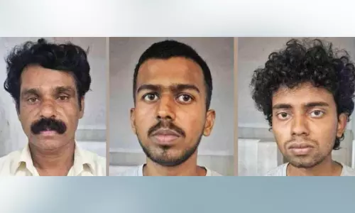 നോട്ടീസ് നൽകാൻ വീട്ടിലെത്തിയ പൊലീസുകാരനെ ആക്രമിച്ചു; അച്ഛനും മകനുമടക്കം മൂന്നു പേർ അറസ്റ്റിൽ