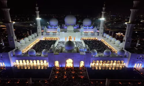 32 ലക്ഷം വിശ്വാസികളെ സ്വീകരിച്ച് ശൈഖ്​ സായിദ് ഗ്രാൻഡ് മസ്ജിദ് സെന്റർ