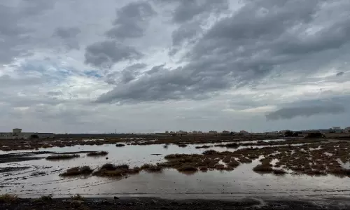 ഒമാനിൽ ഇന്നും കനത്ത മഴ തുടരും ഒമാനിൽ ഇന്നും കനത്ത മഴ തുടരും