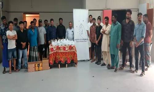 തൊഴിലാളികൾക്കൊപ്പം ഈദ് ആഘോഷിച്ച് ലൈറ്റ്സ് ഓഫ് കൈൻഡ്നെസ് തൊഴിലാളികൾക്കൊപ്പം ഈദ് ആഘോഷിച്ച് ലൈറ്റ്സ് ഓഫ് കൈൻഡ്നെസ്