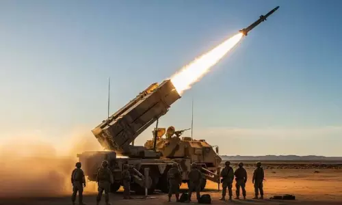 റിയാദിന് നേരെ ഇന്നും മിസൈൽ ആക്രമണം; പ്രതിരോധിച്ച്​ സൗദി സൈന്യം