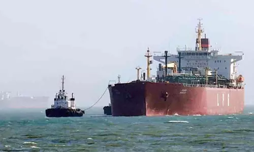 ഇന്ത്യയുടെ രണ്ട് എൽ.പി.ജി ടാങ്കറുകൾകൂടി ഹുർമുസ് കടന്നു ഇന്ത്യയുടെ രണ്ട് എൽ.പി.ജി ടാങ്കറുകൾകൂടി ഹുർമുസ് കടന്നു