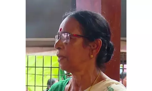 ടി.കെ. ഗോവിന്ദനായി യു.ഡി.എഫിന്റെ റോഡ് ഷോ: ഭാര്യയും സി.പി.എം നേതാവുമായ കെ.പി. രമണി വേദിയിൽ ടി.കെ. ഗോവിന്ദനായി യു.ഡി.എഫിന്റെ റോഡ് ഷോ: ഭാര്യയും സി.പി.എം നേതാവുമായ കെ.പി. രമണി വേദിയിൽ