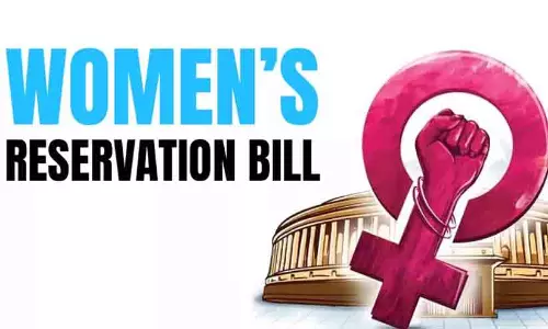 വനിതാ സംവരണത്തിന് കേന്ദ്രത്തിന്റെ പുതിയ നിർദേശം; ലോക്സഭാ സീറ്റുകൾ 816 ആയി ഉയരും വനിതാ സംവരണത്തിന് കേന്ദ്രത്തിന്റെ പുതിയ നിർദേശം; ലോക്സഭാ സീറ്റുകൾ 816 ആയി ഉയരും