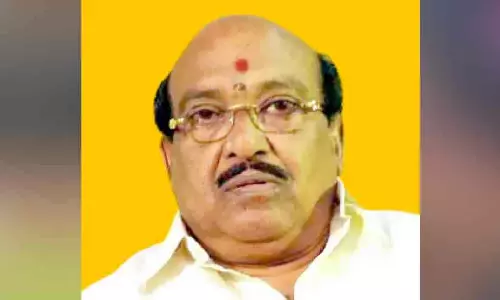 വെള്ളാപ്പള്ളിയുടെ അയോഗ്യത ഉത്തരവിന് സ്റ്റേ വെള്ളാപ്പള്ളിയുടെ അയോഗ്യത ഉത്തരവിന് സ്റ്റേ