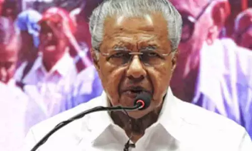 അത് വീട്ടിൽ പോയി ചോദിച്ചാൽ മതി; പ്രസംഗത്തിനിടെ ചോദ്യം ചോദിച്ചയാൾക്ക് മുഖ്യമന്ത്രിയുടെ മറുപടി അത് വീട്ടിൽ പോയി ചോദിച്ചാൽ മതി; പ്രസംഗത്തിനിടെ ചോദ്യം ചോദിച്ചയാൾക്ക് മുഖ്യമന്ത്രിയുടെ മറുപടി