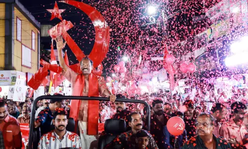 സം​ഘ​ട​നാ പ്ര​ശ്ന​ങ്ങ​ൾ പ്ര​തി​ഫ​ലി​ക്കി​ല്ല; ‘മു​ഖ്യ​മ​ന്ത്രി ആ​രെ​ന്ന്​   പി​ന്നീ​ട്​ തീ​രു​മാ​നി​ക്കും’