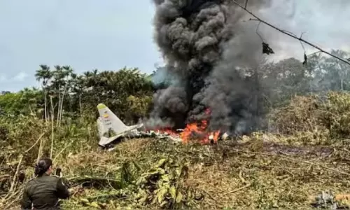 കൊളംബിയയിൽ സൈനിക വിമാനം തകർന്ന് 66 മരണം; രക്ഷാപ്രവർത്തനം പുരോഗമിക്കുന്നു
