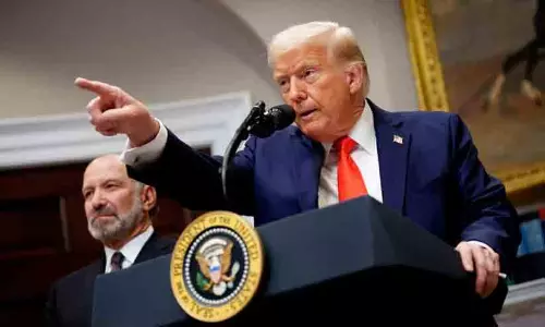 എണ്ണവിപണിയെ ശാന്തമാക്കാൻ ട്രംപിന്റെ ചർച്ചാ തന്ത്രം? വാദം തള്ളി ഇറാൻ; എണ്ണവിലയിൽ 13 ശതമാനം ഇടിവ്