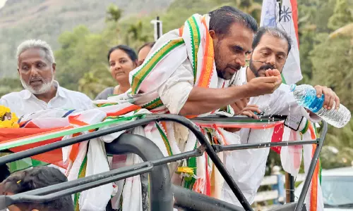 തെരഞ്ഞെടുപ്പ് ചൂടിനിടയിലും ചൂട് ശ്രദ്ധിക്കണം