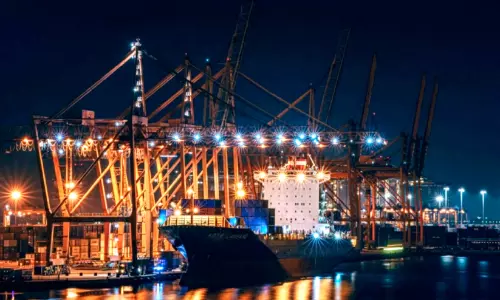 ഹു​ർ​മു​സ് പ്ര​തി​സ​ന്ധി: സൗ​ദി തു​റ​മു​ഖ​ങ്ങ​ളി​ൽ അ​ഞ്ച് പു​തി​യ സ​മു​ദ്ര സേ​വ​ന​ങ്ങ​ൾ ആ​രം​ഭി​ച്ച് ‘മ​വാ​നി’