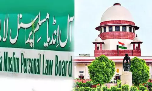 പള്ളികളിൽ സ്ത്രീകൾക്ക് വിലക്കില്ല; എന്നാൽ കോടതി ഇടപെടരുത്: സുപ്രീം കോടതിയിൽ നിലപാടറിയിച്ച് മുസ്‌ലിം വ്യക്തിനിയമ ബോർഡ്