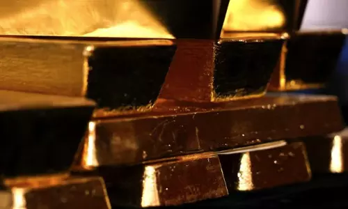 യുദ്ധത്തിനിടയിൽ സ്വർണവില താഴോട്ട്! വരാനിരിക്കുന്ന വലിയ സാമ്പത്തിക തകർച്ചയുടെ സൂചനയോ? ആശങ്കയോടെ വിപണി