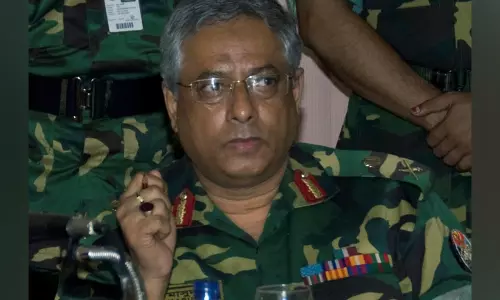ബംഗ്ലാദേശിൽ മുൻ സൈനിക ജനറൽ അറസ്റ്റിൽ; അഞ്ച് കേസുകൾ ചുമത്തി ബംഗ്ലാദേശിൽ മുൻ സൈനിക ജനറൽ അറസ്റ്റിൽ; അഞ്ച് കേസുകൾ ചുമത്തി
